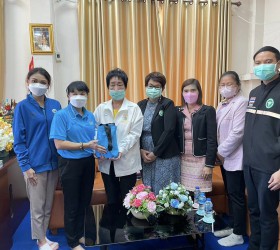 วันที่ 24 มกราคม 2566 ท่านจิราพร  เกษมทรัพย์  นายกองค์การบริหารส่วนตำบลรอบเมือง ให้การต้อนรับคณะเจ้าหน้าที่จากศูนย์อนามัยที่ 7 ขอนแก่น ในการให้ข้อมูลปัจจัยที่มีผลต่อนโยบายและศักยภาพการจัดทำระบบบำบัดสิ่งปฏิกูลที่ถูกต้องหลักสุขาภิบาล