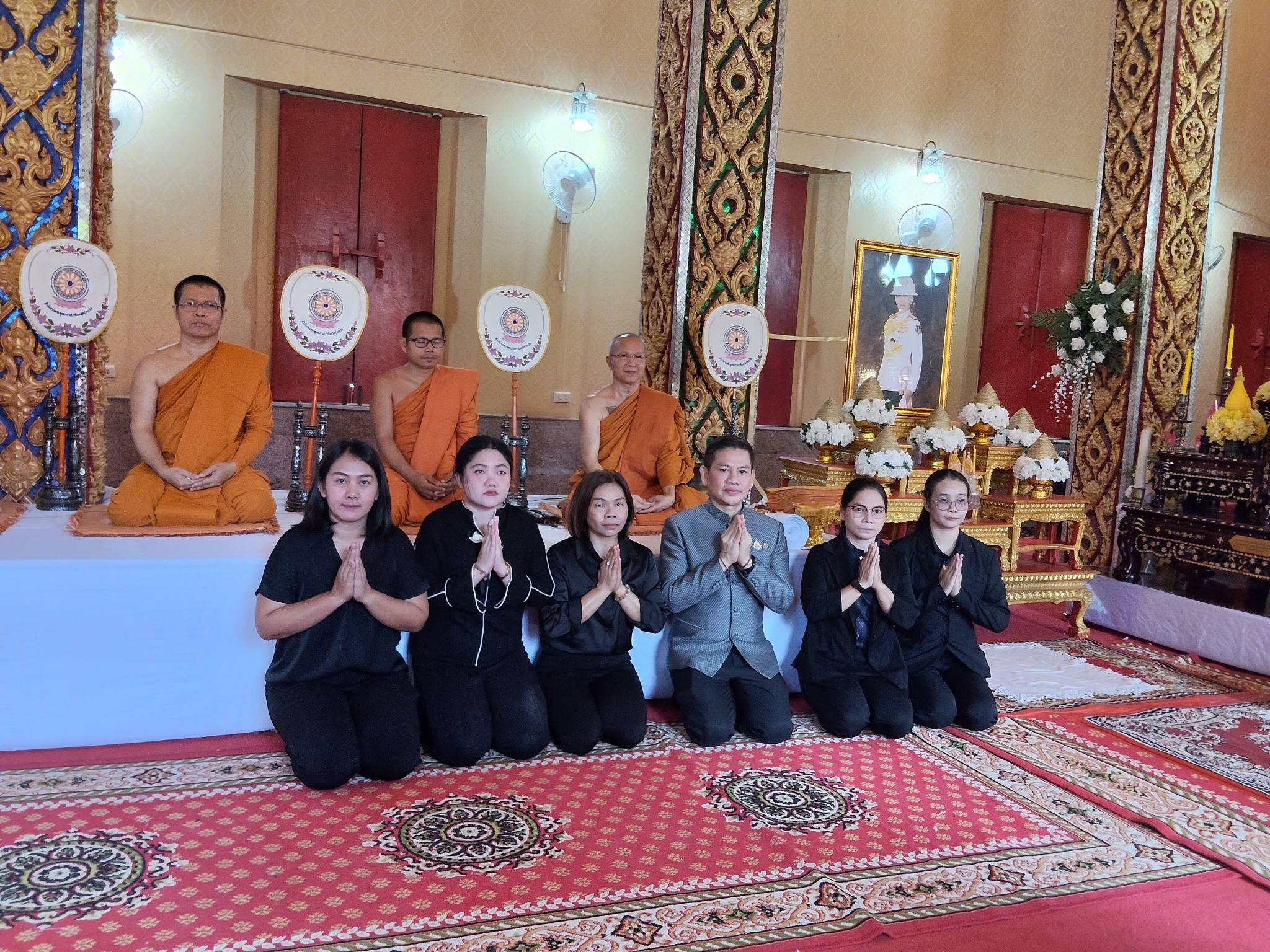 องค์การบริหารส่วนตำบลรอบเมือง เข้าร่วมกิจกรรมพิธีทางศาสนา เพื่อเป็นการแสดงความจงรักภักดีและน้อมรำลึกถึงพระกรุณาธิคุณ ร่วมพิธีบำเพ็ญกุศล เพื่ออุทิศถวายพระกุศลแด่สมเด็จพระเจ้าลูกเธอ เจ้าฟ้าพัชรกิติยาภาฯ